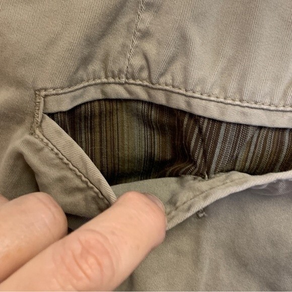 Quicksilver Tan Flat Front Chino 10" Inseam Shorts Size 38 - Picture 10 of 13